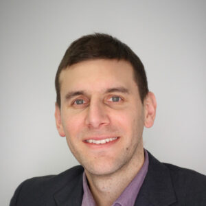 Headshot Daniel Restrepo